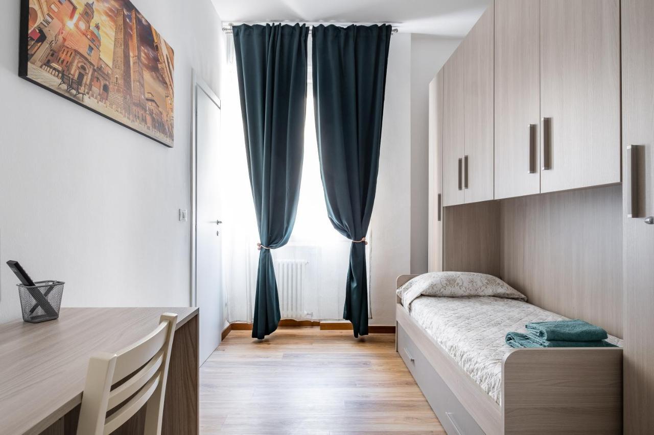 Studio 24 - Holiday & Business Apartment โบโลญญา ภายนอก รูปภาพ